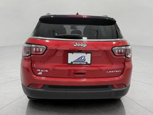 Used 2025 Jeep Compass Limited image 24