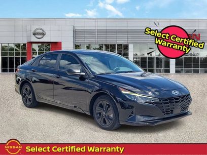 Used 2022 Hyundai Elantra SEL w/ Convenience Package