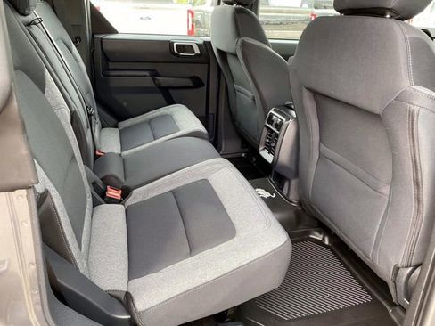 Used 2025 Ford Bronco 4-Door AWD/4WD image 21