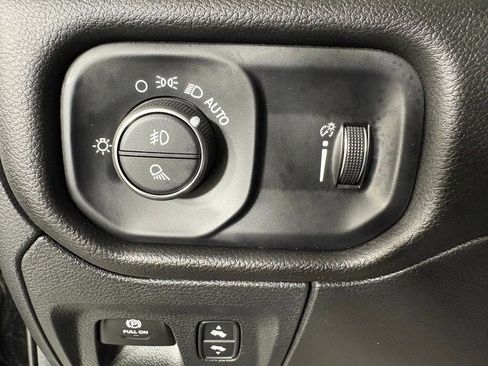 Used 2025 RAM 1500 Big Horn image 26