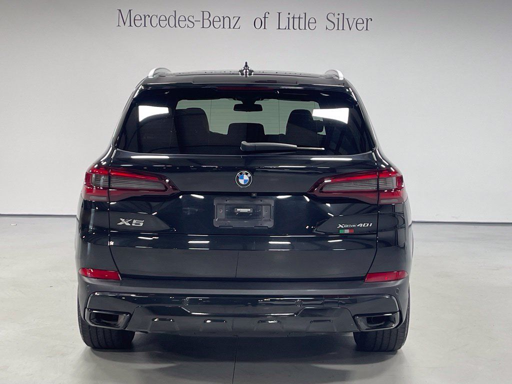 Used 2021 BMW X5 xDrive40i w/ Premium Package AWD/4WD image 4