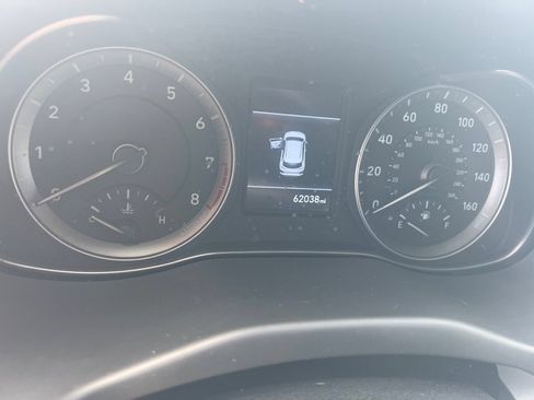 Used 2020 Hyundai Kona SEL FWD image 2