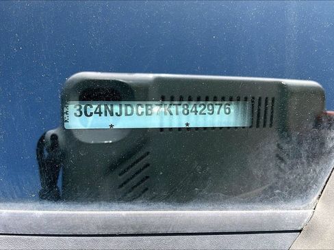 Used 2019 Jeep Compass Limited AWD/4WD image 19