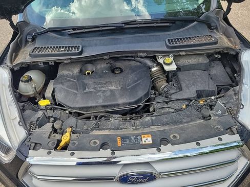 Used 2018 Ford Escape Titanium AWD/4WD image 31