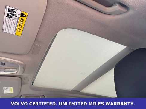 Certified 2025 Volvo XC40 B5 Plus AWD/4WD image 31