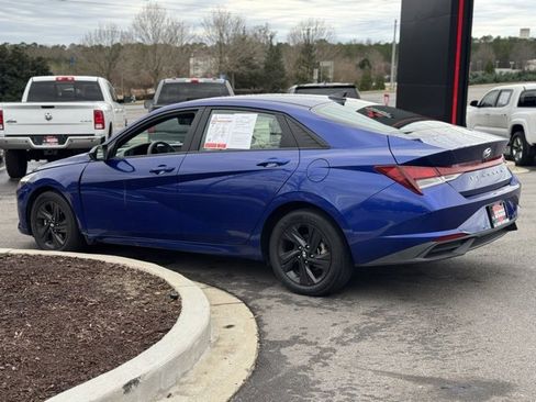 Used 2021 Hyundai Elantra SEL image 8