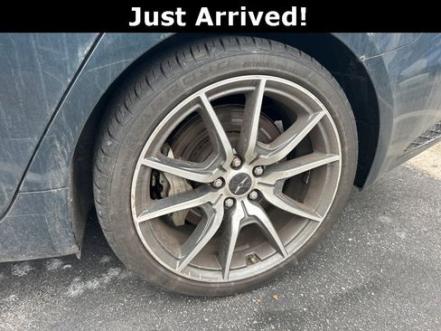 Used 2024 Genesis G70 2.5T image 6