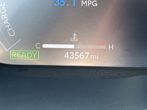 Used 2024 Toyota RAV4 Limited w/ Advanced Technology Package image 28