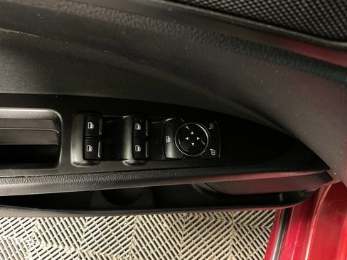 Used 2018 Ford Fusion SE w/ Equipment Group 201A FWD image 20