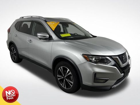 Used 2020 Nissan Rogue SV w/ Sun & Sound Touring Package FWD image 1