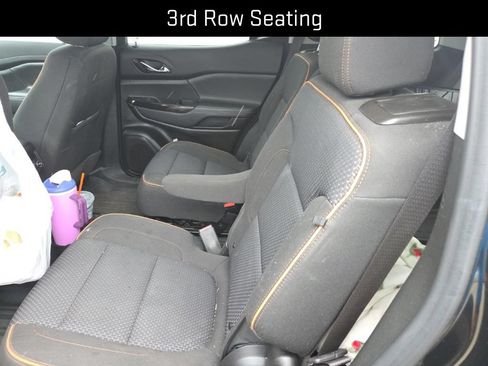 Used 2022 GMC Acadia AT4 w/ Trailering Package AWD/4WD image 9