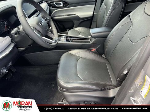 Used 2023 Jeep Compass Limited AWD/4WD image 16