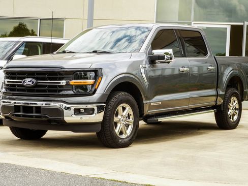 Used 2024 Ford F150 XLT w/ Equipment Group 302A MID AWD/4WD image 7