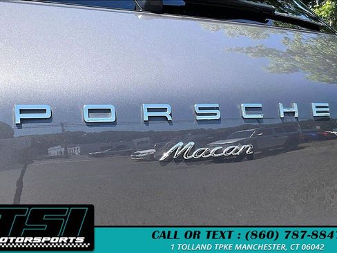 Used 2018 Porsche Macan AWD/4WD image 8