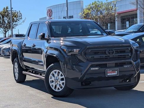 New 2025 Toyota Tacoma SR5 image 2