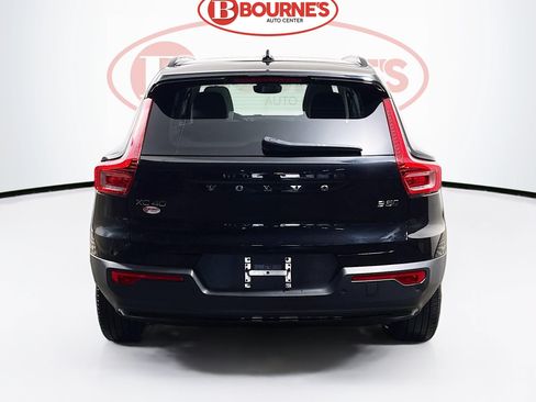 Used 2023 Volvo XC40 B5 Plus w/ Driver Assist Package AWD/4WD image 10