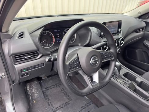 Used 2023 Nissan Sentra S FWD image 12