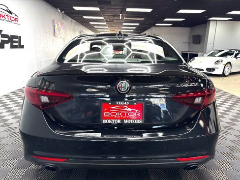 Used 2022 Alfa Romeo Giulia Ti image 10