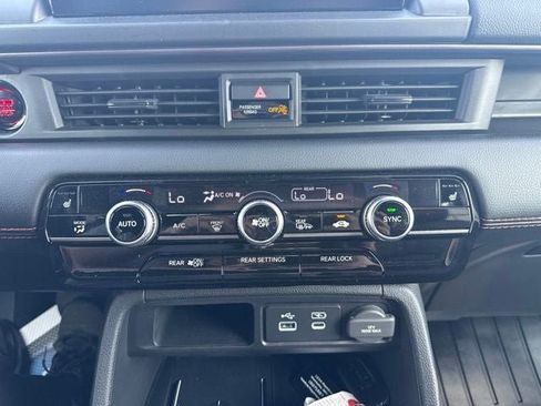 Used 2024 Honda Pilot TrailSport image 35