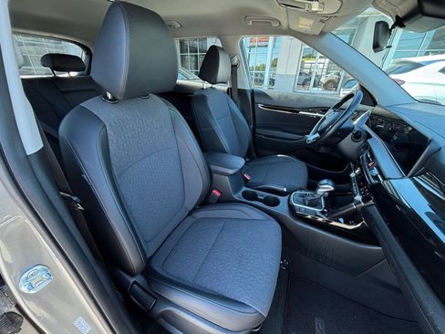 Used 2025 Kia Seltos S image 42