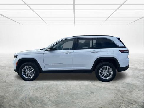 New 2025 Jeep Grand Cherokee Laredo X image 7