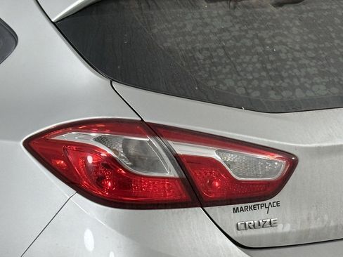 Used 2019 Chevrolet Cruze LS w/ LS Convenience Package image 9