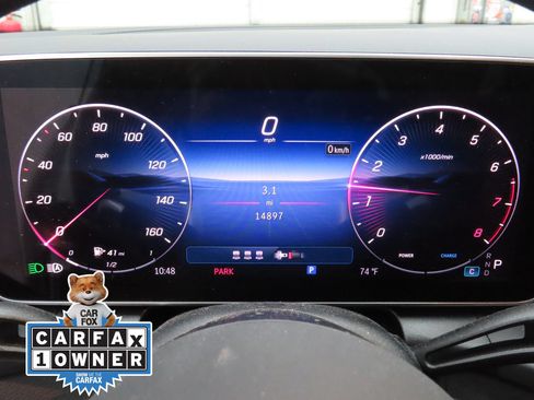 Used 2025 Mercedes-Benz GLC 300 4MATIC w/ AMG Line image 12