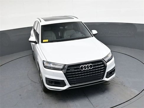 Used 2018 Audi Q7 3.0T Prestige image 22