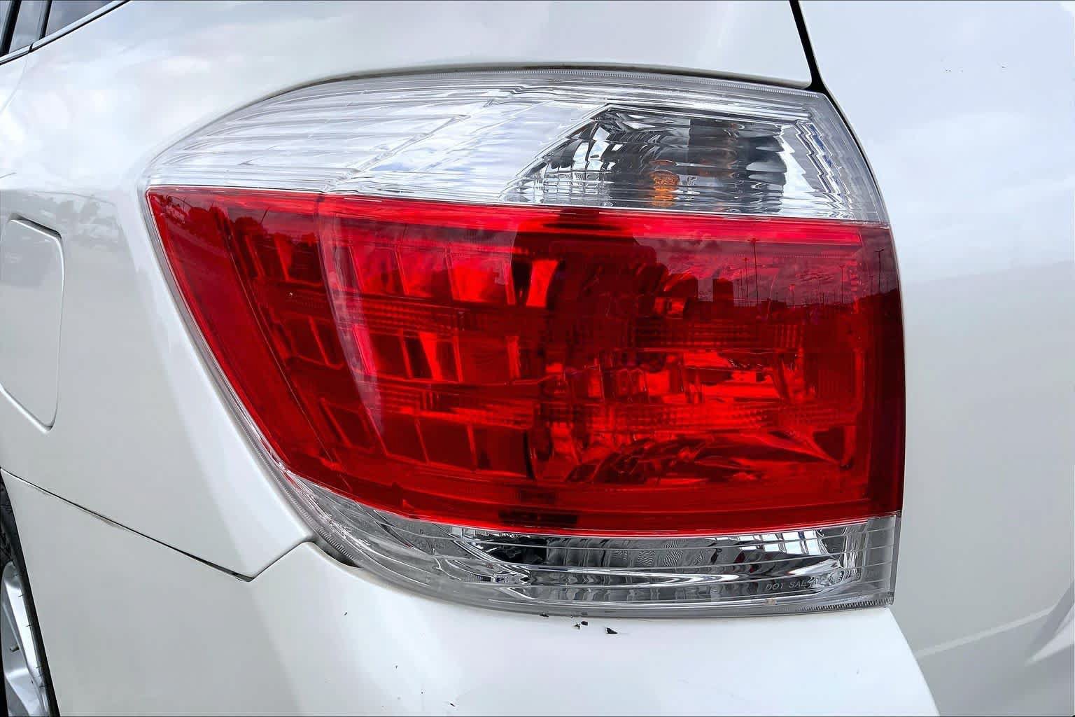 Used 2012 Toyota Highlander FWD image 27
