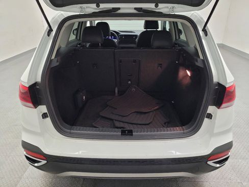 Used 2023 Volkswagen Taos SE image 29