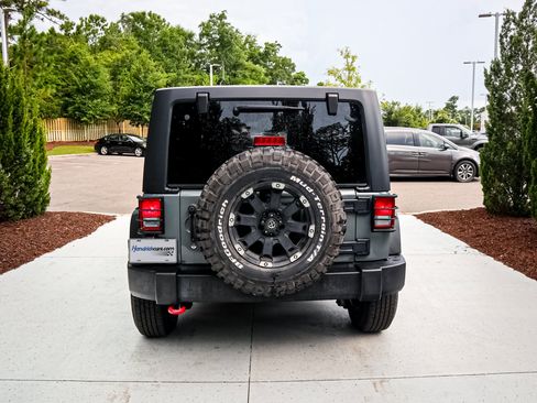 Used 2014 Jeep Wrangler Unlimited Sport w/ Quick Order Package 24S AWD/4WD image 9