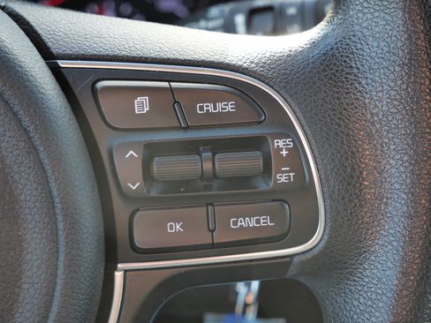 Used 2018 Kia Sportage LX image 29