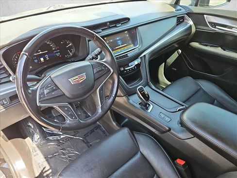 Used 2018 Cadillac XT5 Premium Luxury FWD image 13