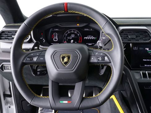 Used 2024 Lamborghini Urus Performante image 21