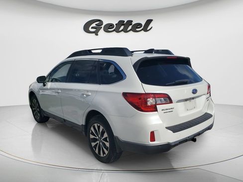 Used 2017 Subaru Outback 3.6R Limited AWD/4WD image 5