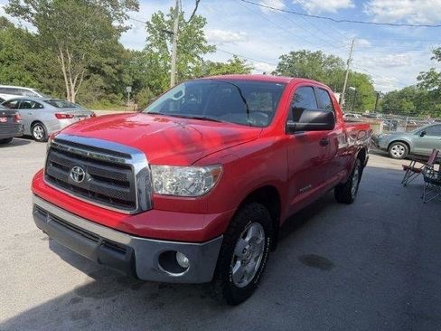Used 2011 Toyota Tundra 4x4 Double Cab w/ TRD Off-Road Pkg image 2