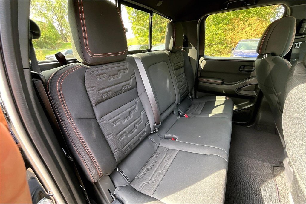 Used 2026 Nissan Frontier PRO-4X w/ Pro-4x Convenience Package AWD/4WD image 37