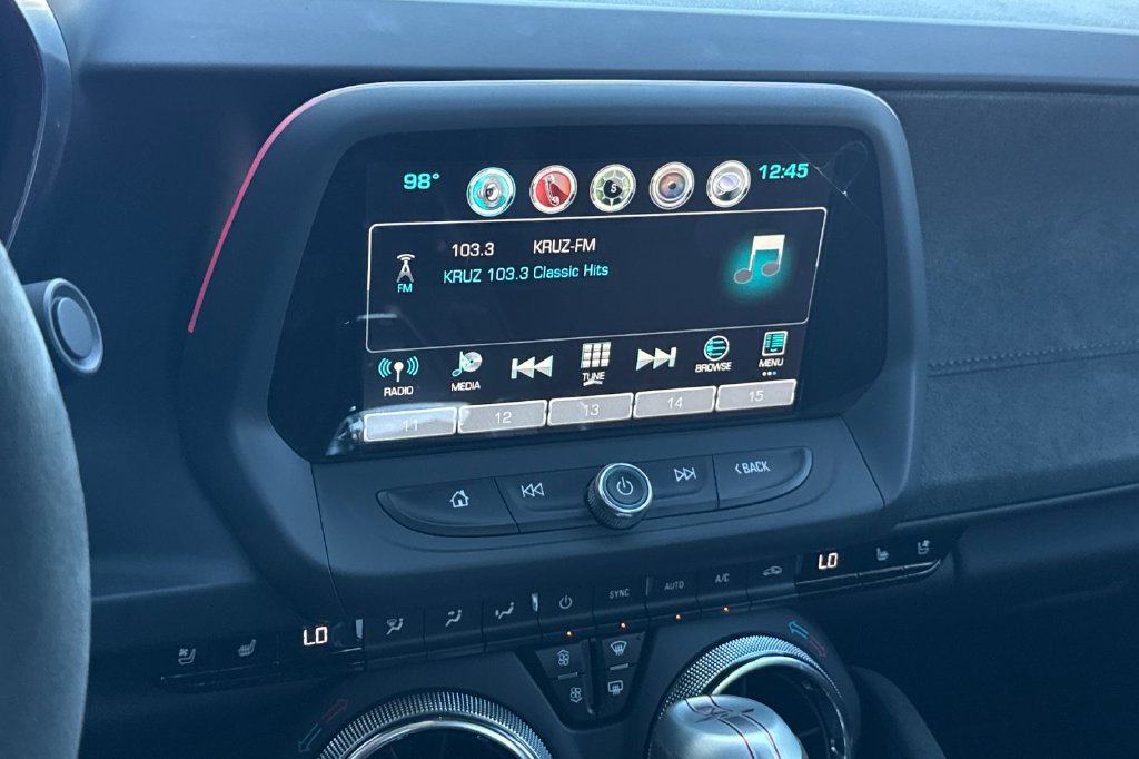 Used 2018 Chevrolet Camaro ZL1 RWD image 20