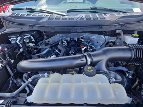 Certified 2024 Ford F150 Lariat AWD/4WD image 17