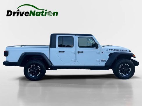 Used 2026 Jeep Gladiator Rubicon AWD/4WD image 4