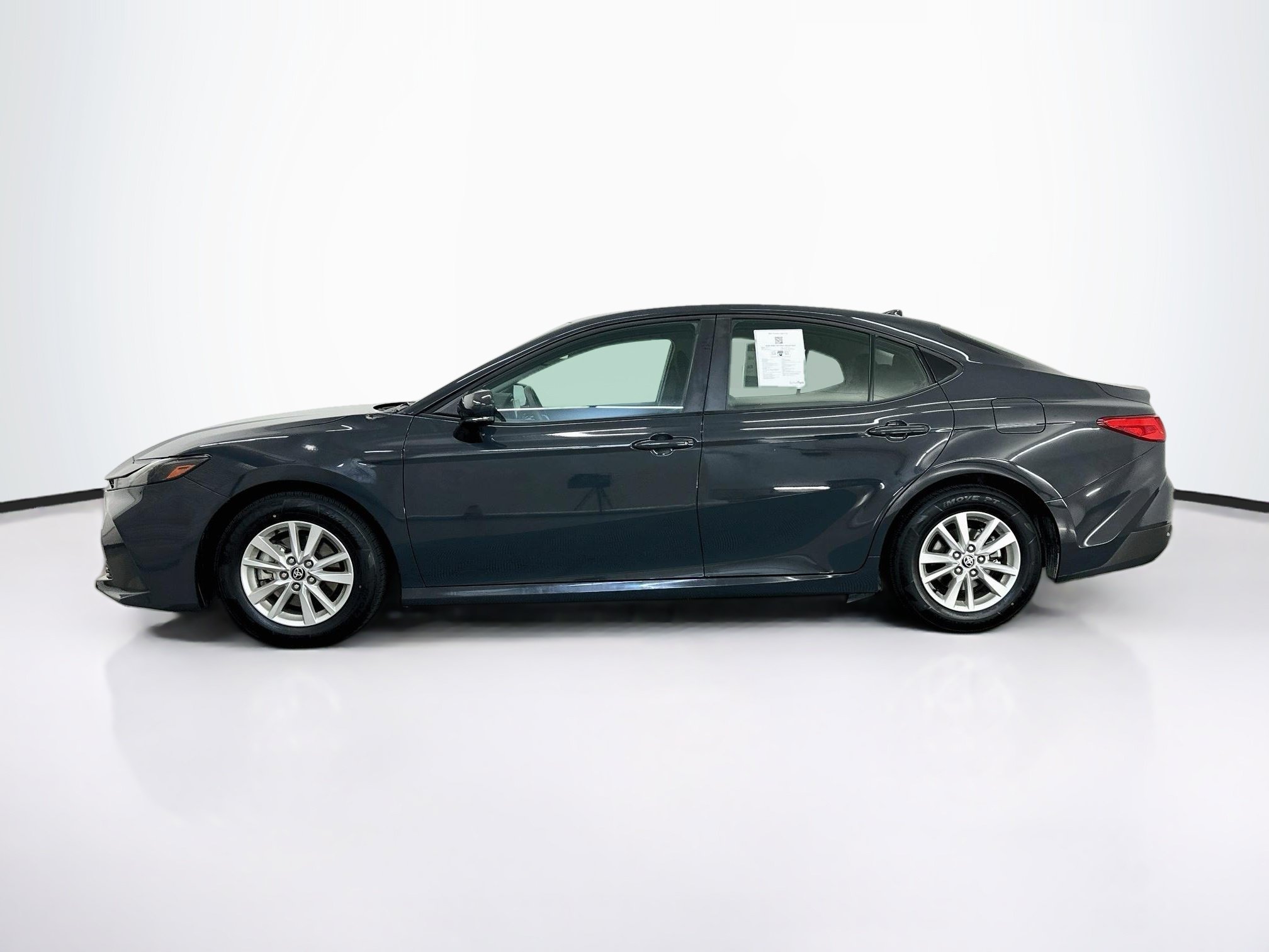 Used 2025 Toyota Camry LE FWD image 4