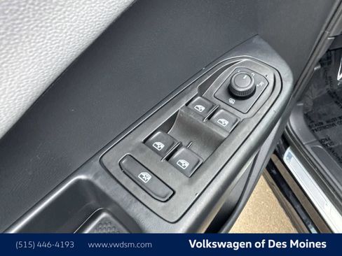 Certified 2024 Volkswagen Taos SE image 23