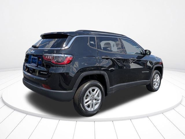 Used 2021 Jeep Compass Sport AWD/4WD image 3