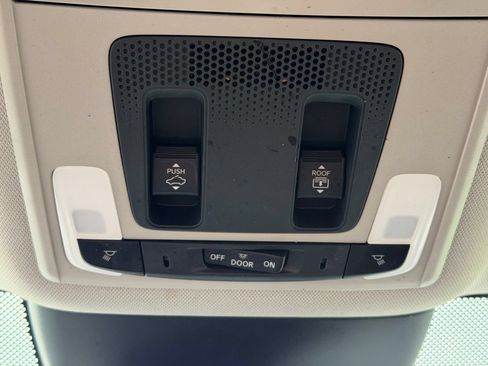 Used 2023 Honda Pilot Elite image 27