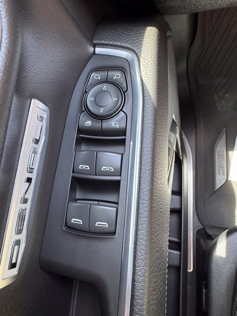 Used 2022 GMC Sierra 1500 Denali AWD/4WD image 23