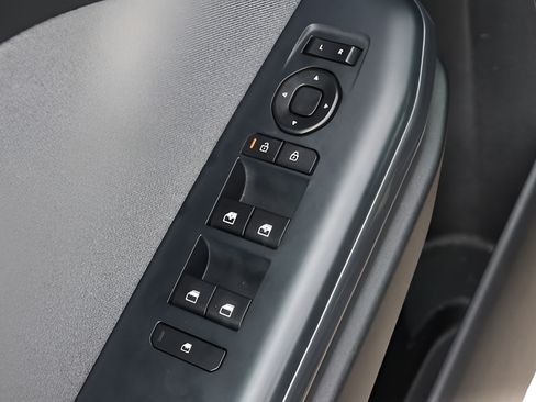 Certified 2025 Kia K4 EX FWD image 12