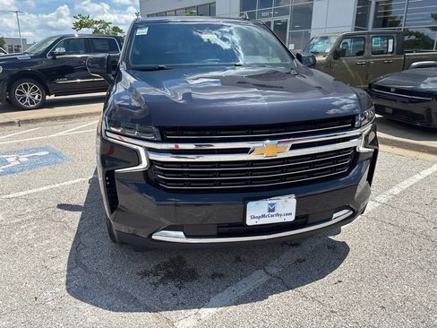 Used 2024 Chevrolet Suburban LT AWD/4WD image 9