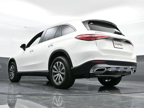 Used 2025 Mercedes-Benz GLC 300 4MATIC image 51