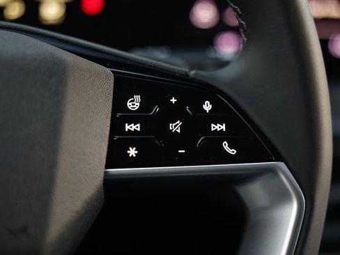 New 2025 Audi Q5 Premium image 33