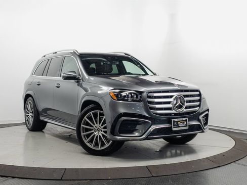 Used 2025 Mercedes-Benz GLS 450 4MATIC image 1